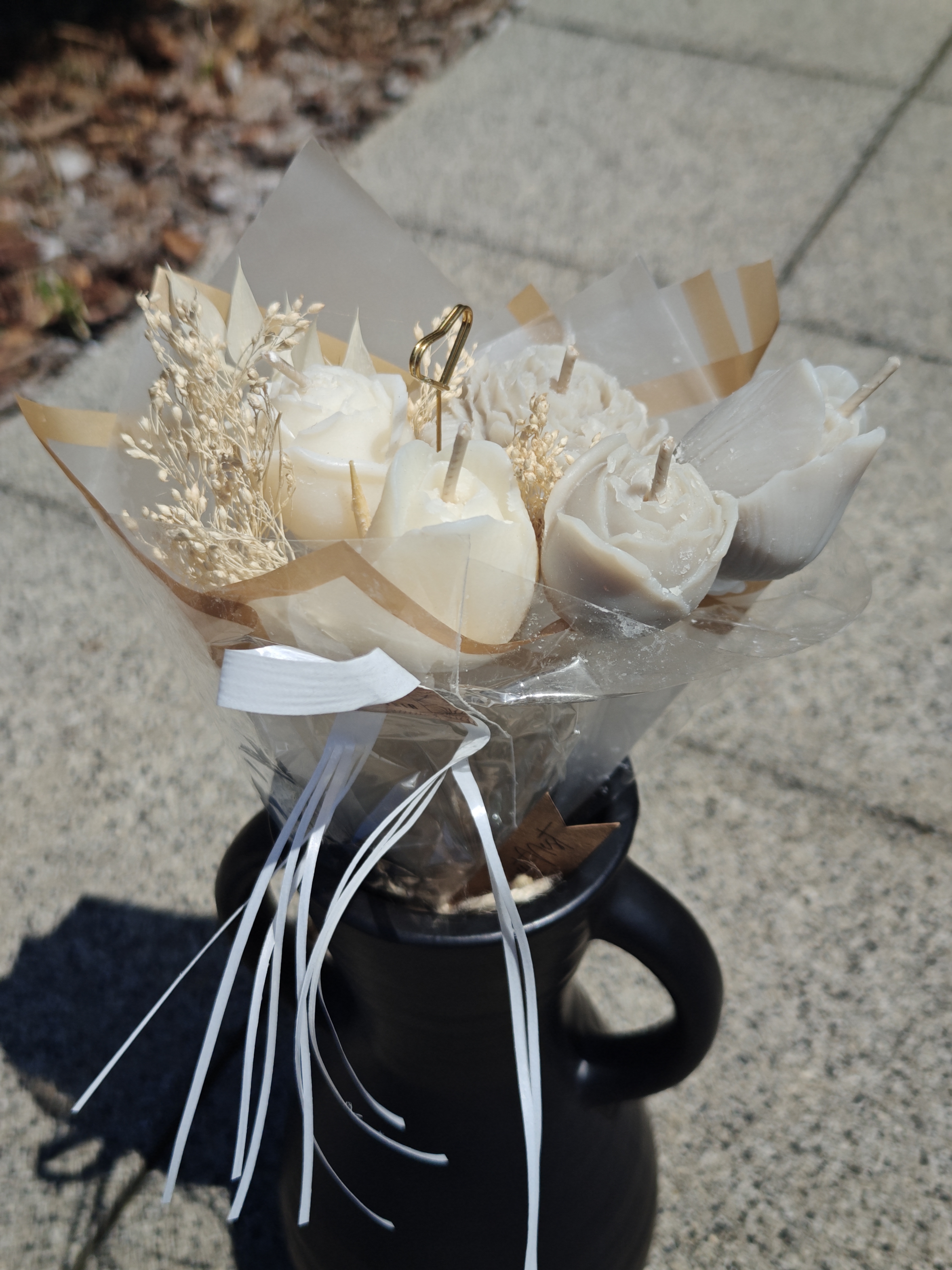 Bouquet de bougies blanches et grises